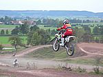 so nach und nach werden sie Freunde der 13jährige Daniel und die YZ 250